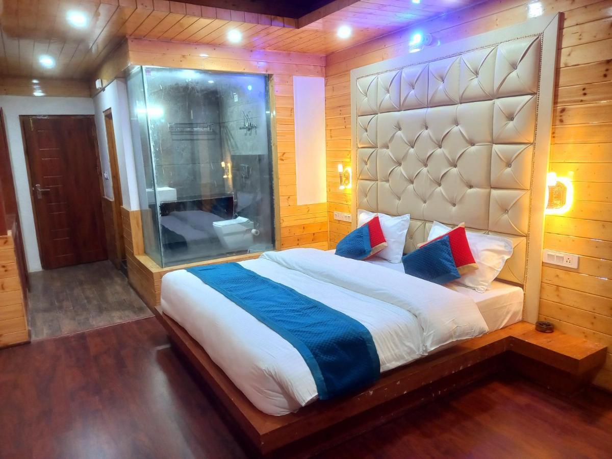 Humble Holiday Inn Kufri Simla Kültér fotó
