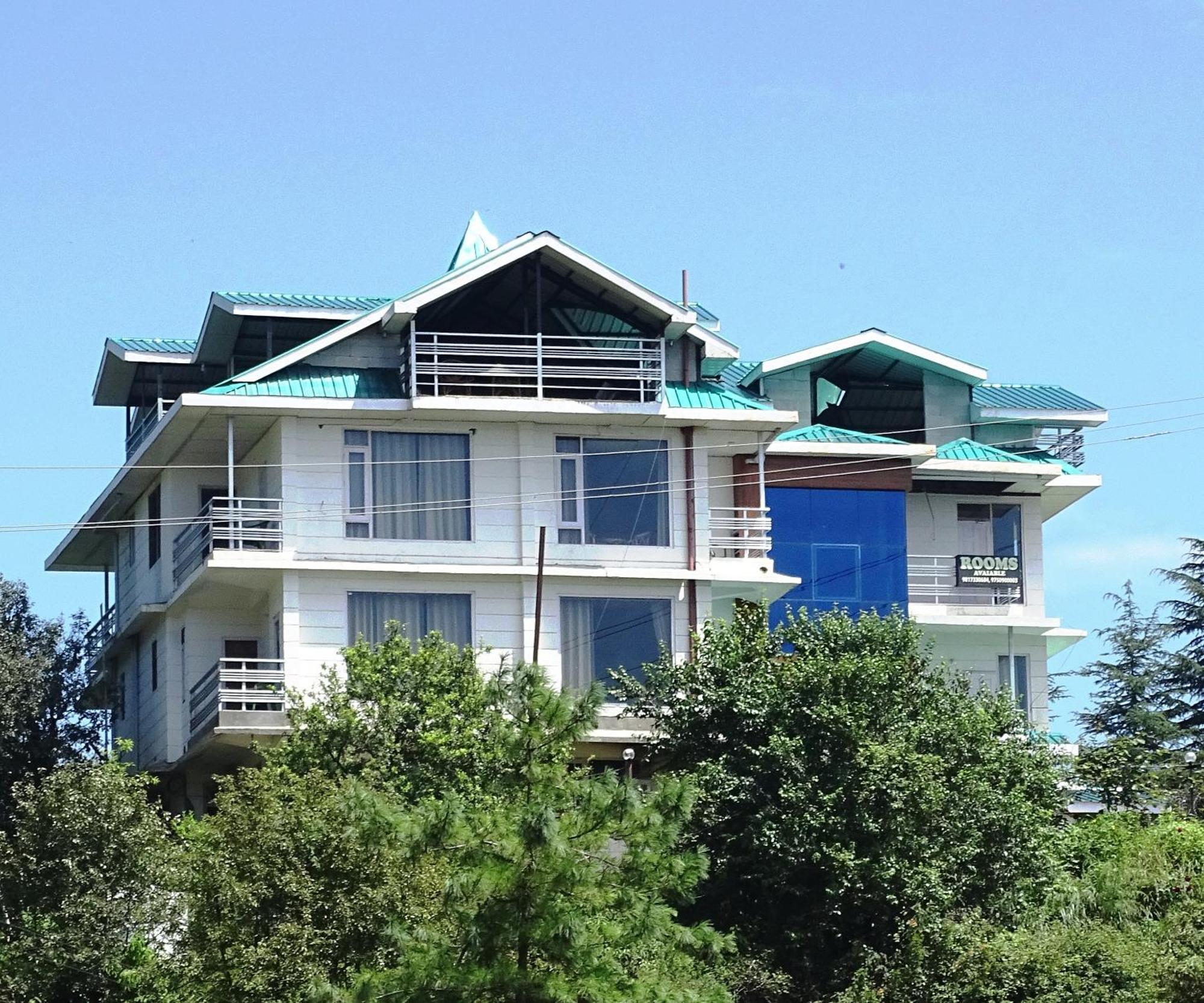 Humble Holiday Inn Kufri Simla Kültér fotó